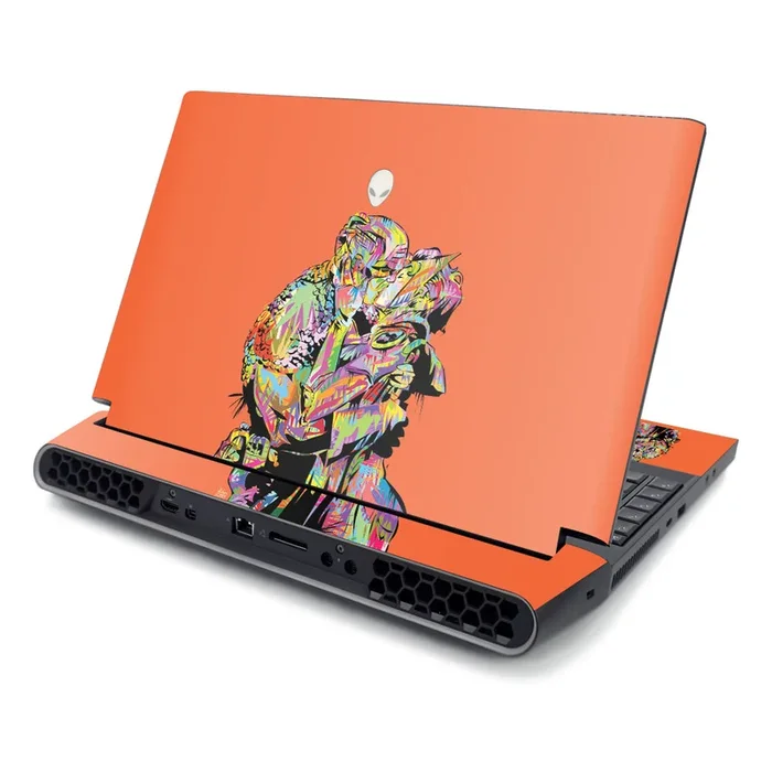 Kiss The Captain Area-51M R2 (2020) Skin